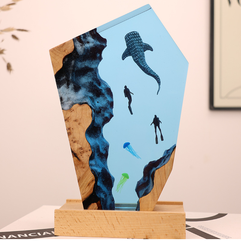 Resin Art Wedding Gift - ของตกแต่งเรซิ่นรูปน้ำพุร้อน วาฬ นักดำน้ำ แมงกะพรุน เรืองแสง ของตกแต่งบ้านสุดสร้างสรรค์